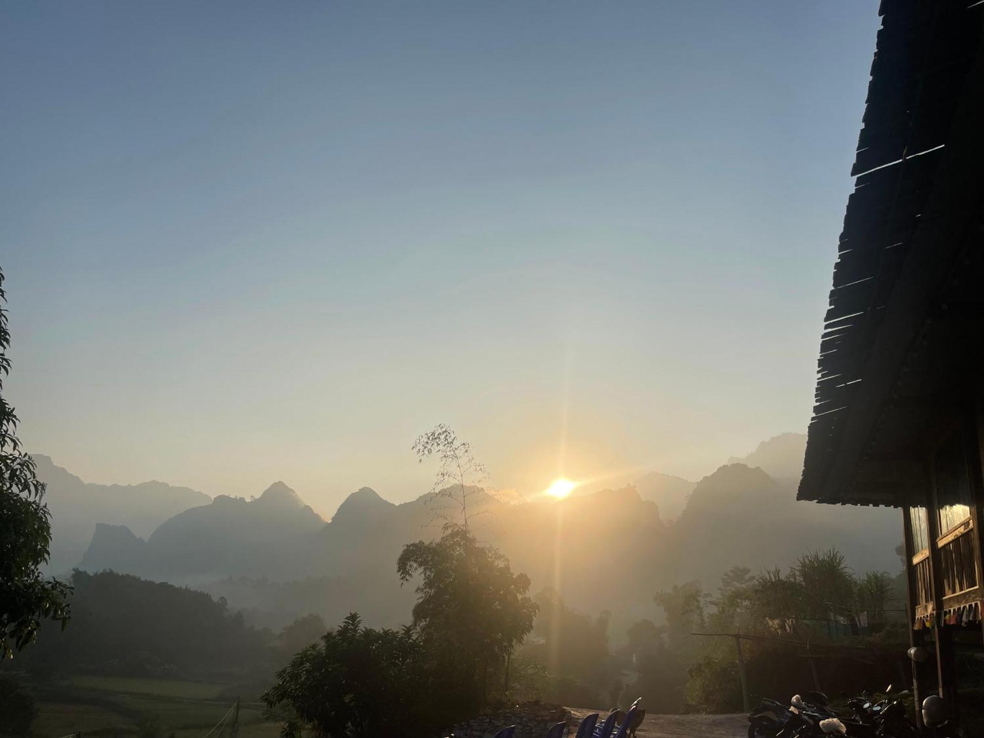 Du Gia Cozy Homestay & Tours Làng Cac Exterior photo